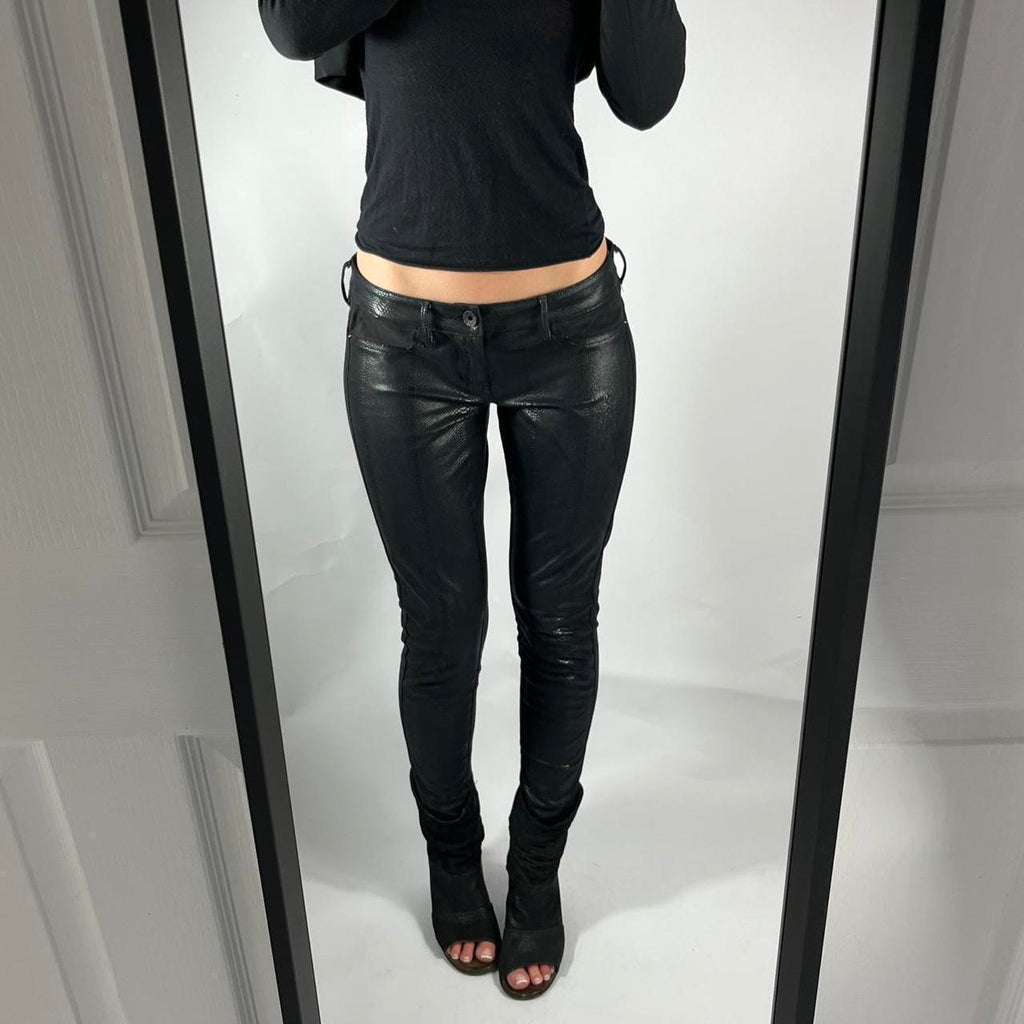 VINTAGE GUESS LOW RISE JEANS SIZE 29