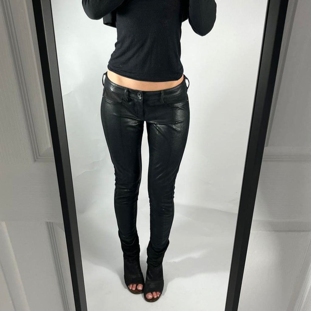 VINTAGE GUESS LOW RISE JEANS SIZE 29