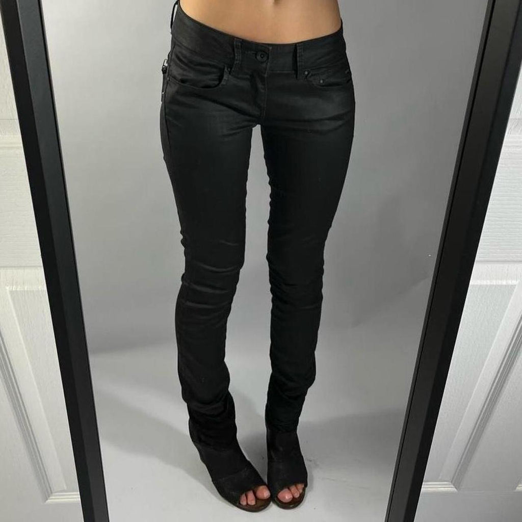 VINTAGE LOW RISE JEANS SIZE 28