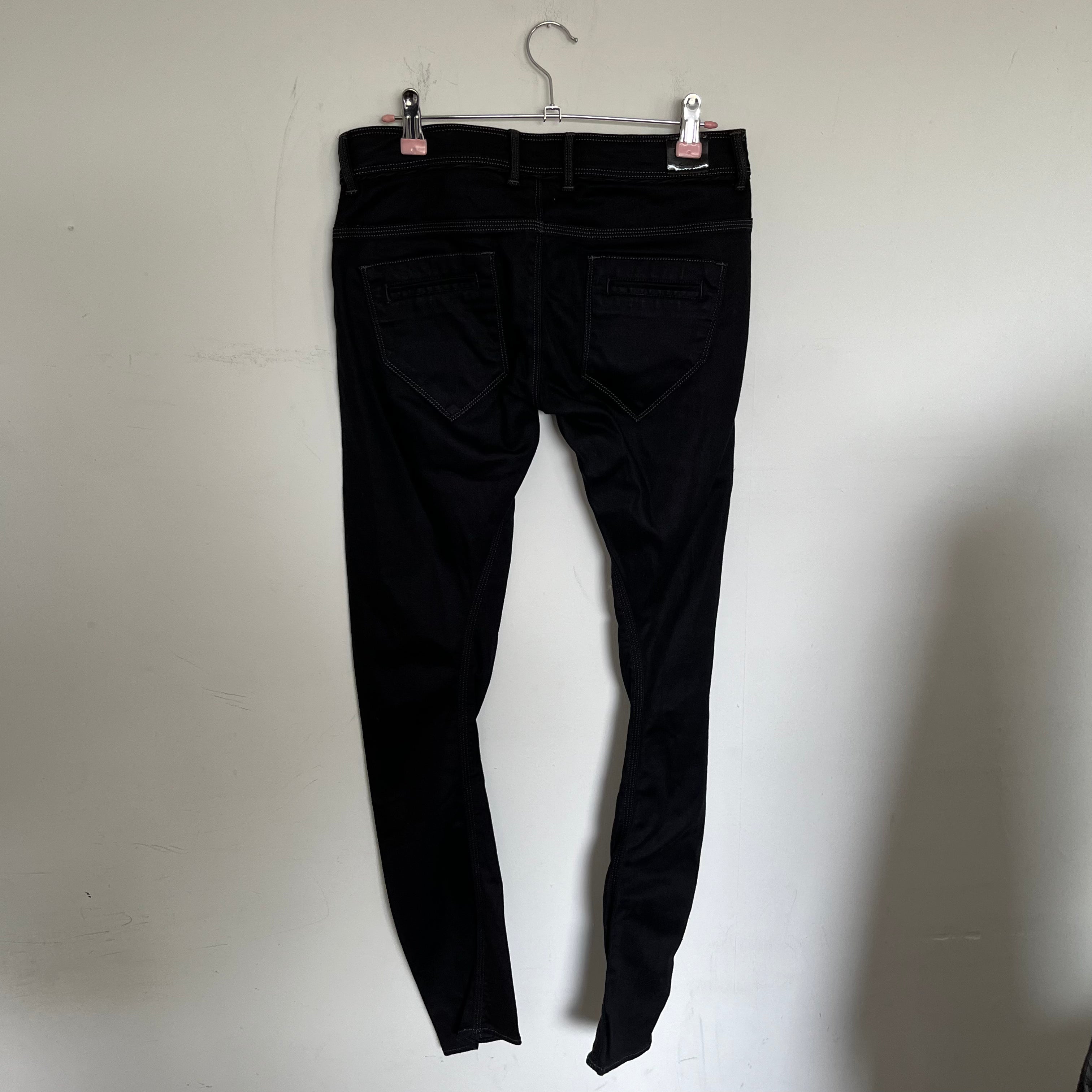 VINTAGE 2000S GUESS LOW RISE JEANS SIZE 27