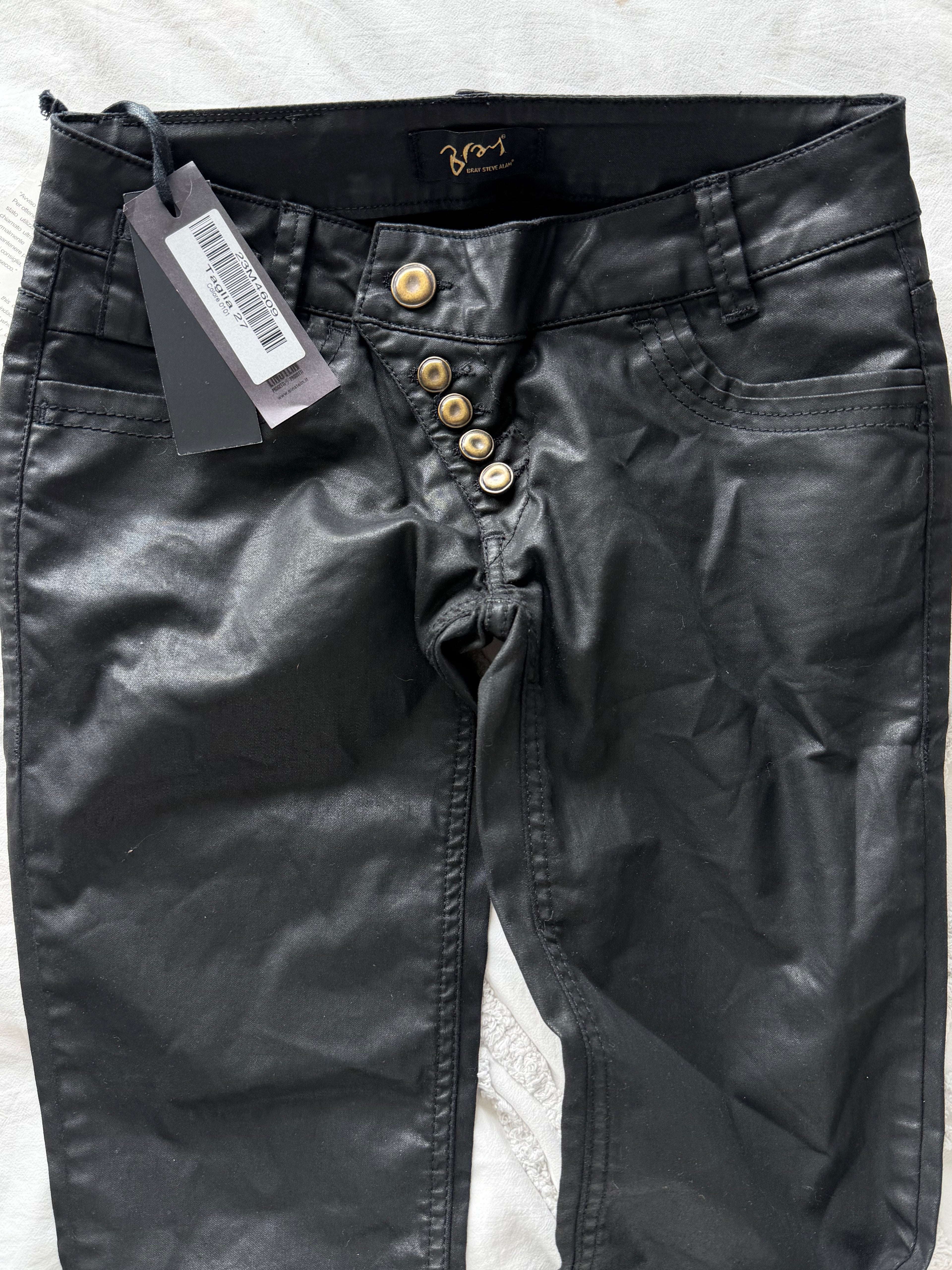 VINTAGE ULTRA LOW RISE JEANS SIZE 27