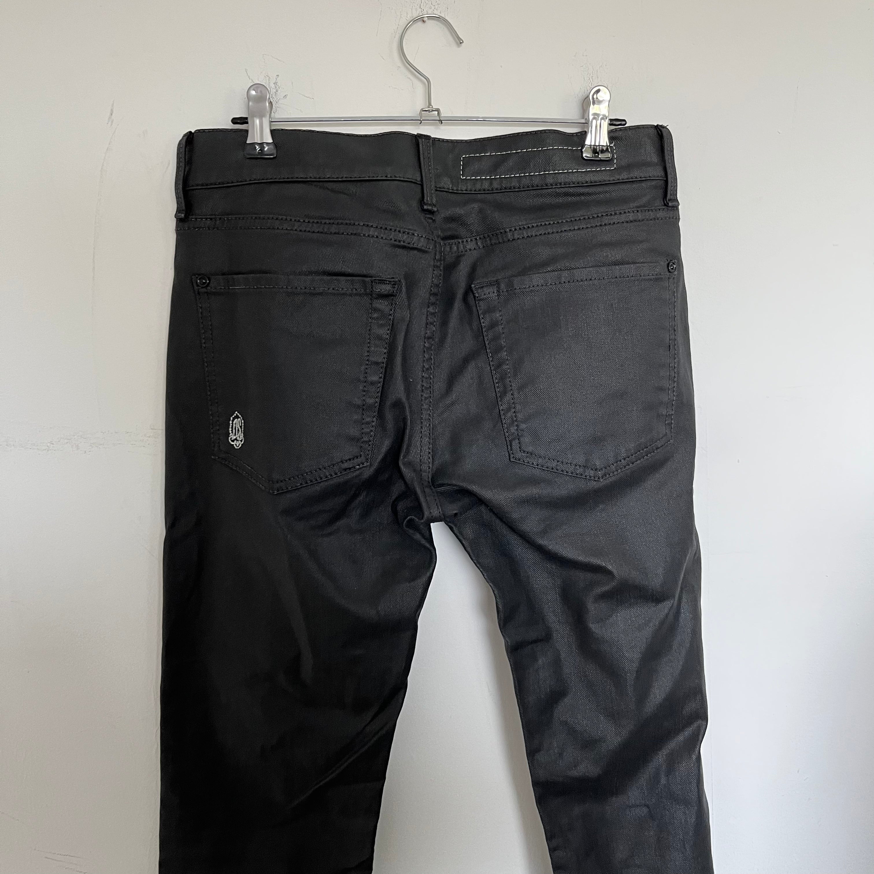 VINTAGE 2000S LOW RISE JEANS SIZE 26