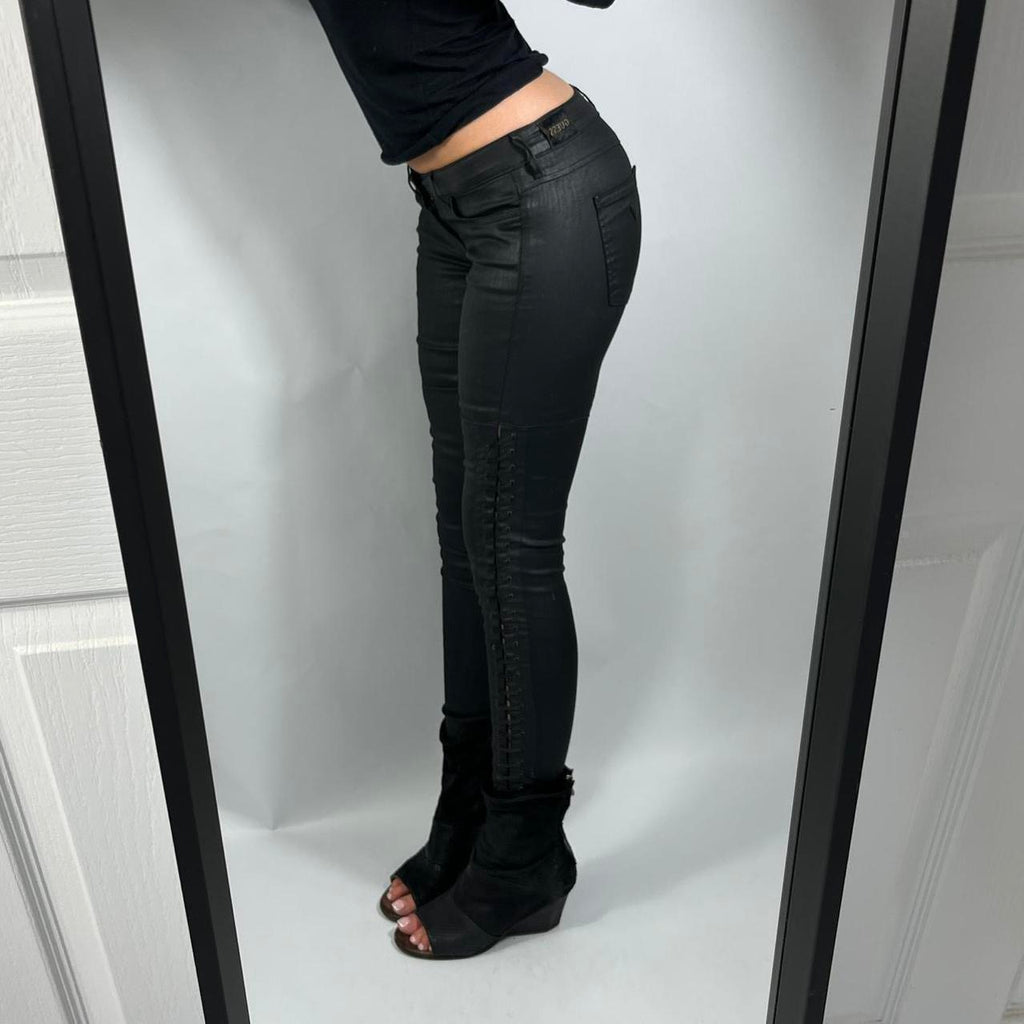 VINTAGE 2004 GUESS LOW RISE JEANS SIZE 26