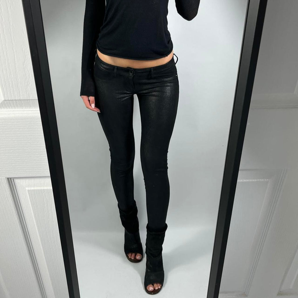 VINTAGE 2004 GUESS LOW RISE JEANS SIZE 28