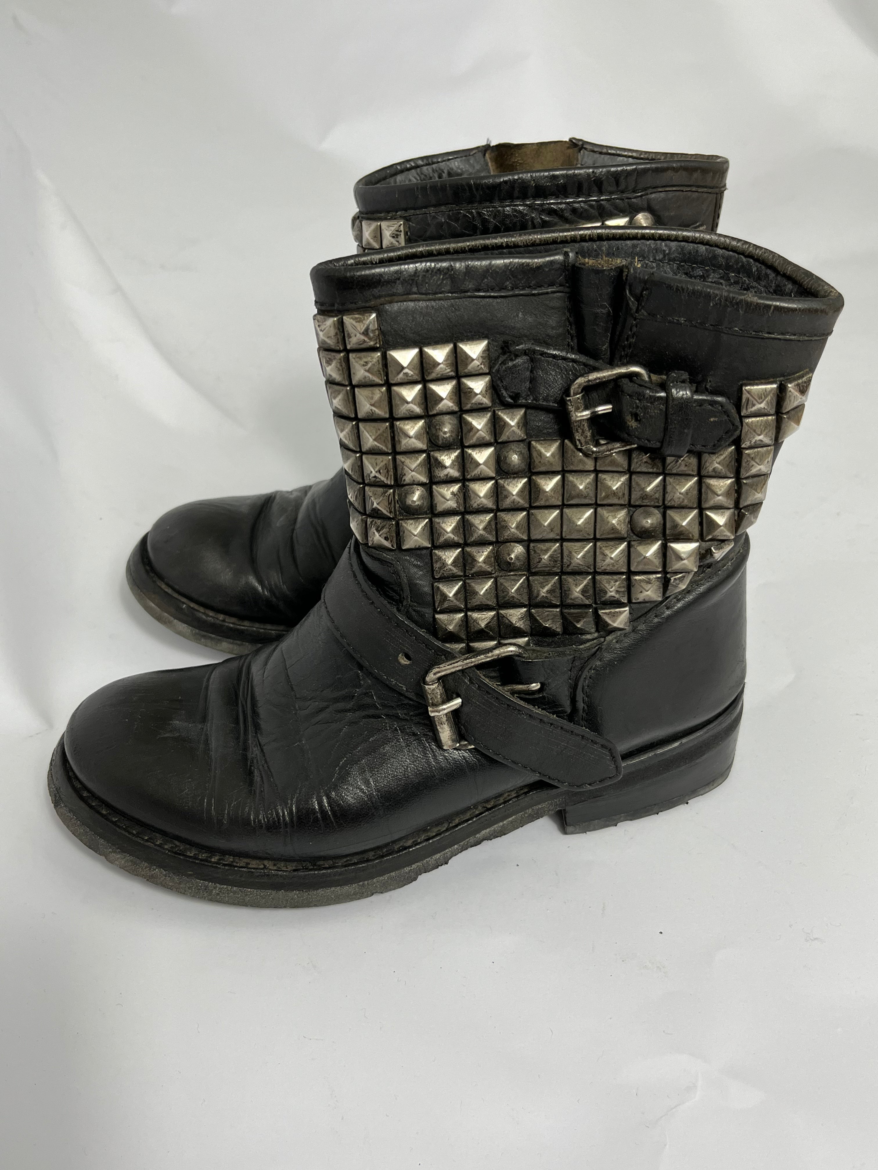 VINTAGE ASH BOOTS EU36