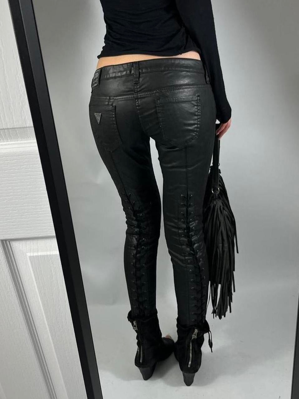 VINTAGE GUESS PREMIUM LOW RISE JEANS