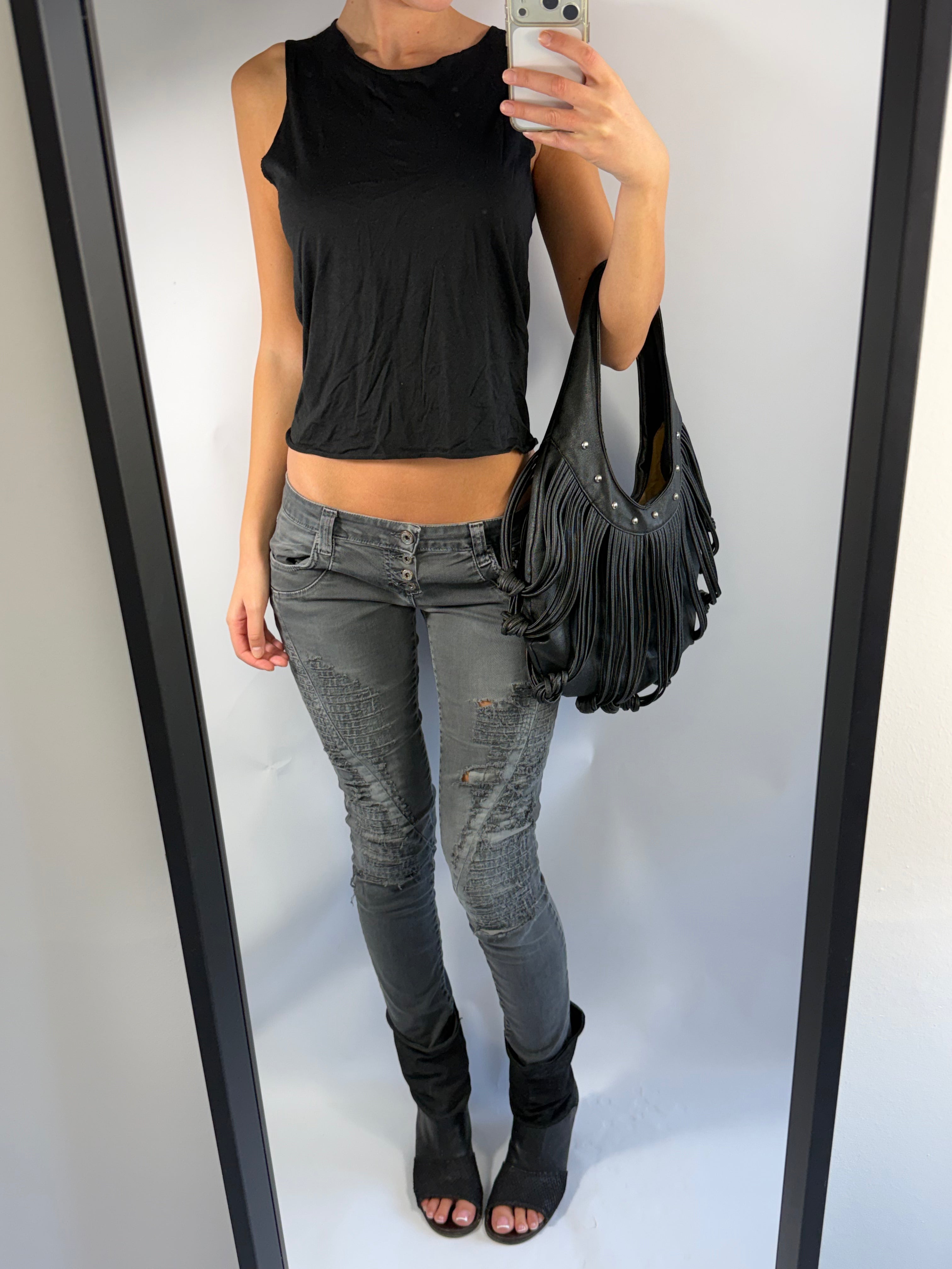 VINTAGE ULTRA LOW RISE RIPPED JEANS