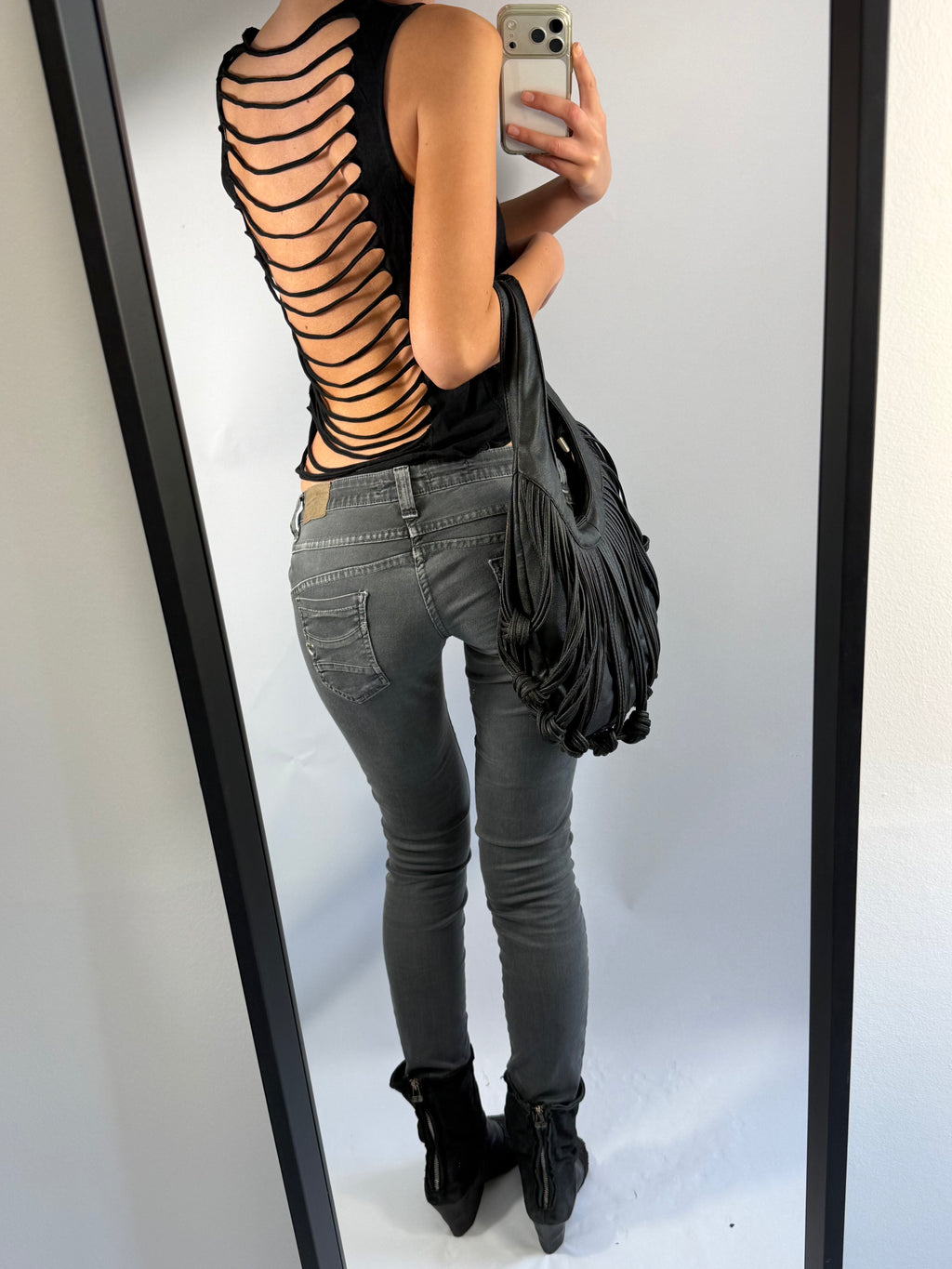 VINTAGE BACKLESS FRINGE TOP