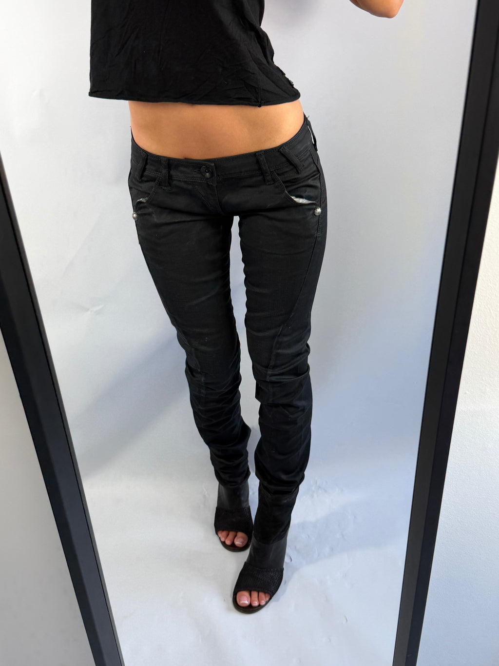 VINTAGE GUESS PREMIUM ROCKET SKINNY LEG
