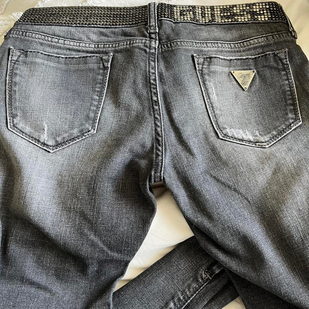 VINTAGE 2004 GUESS LOW RISE JEANS SIZE 27