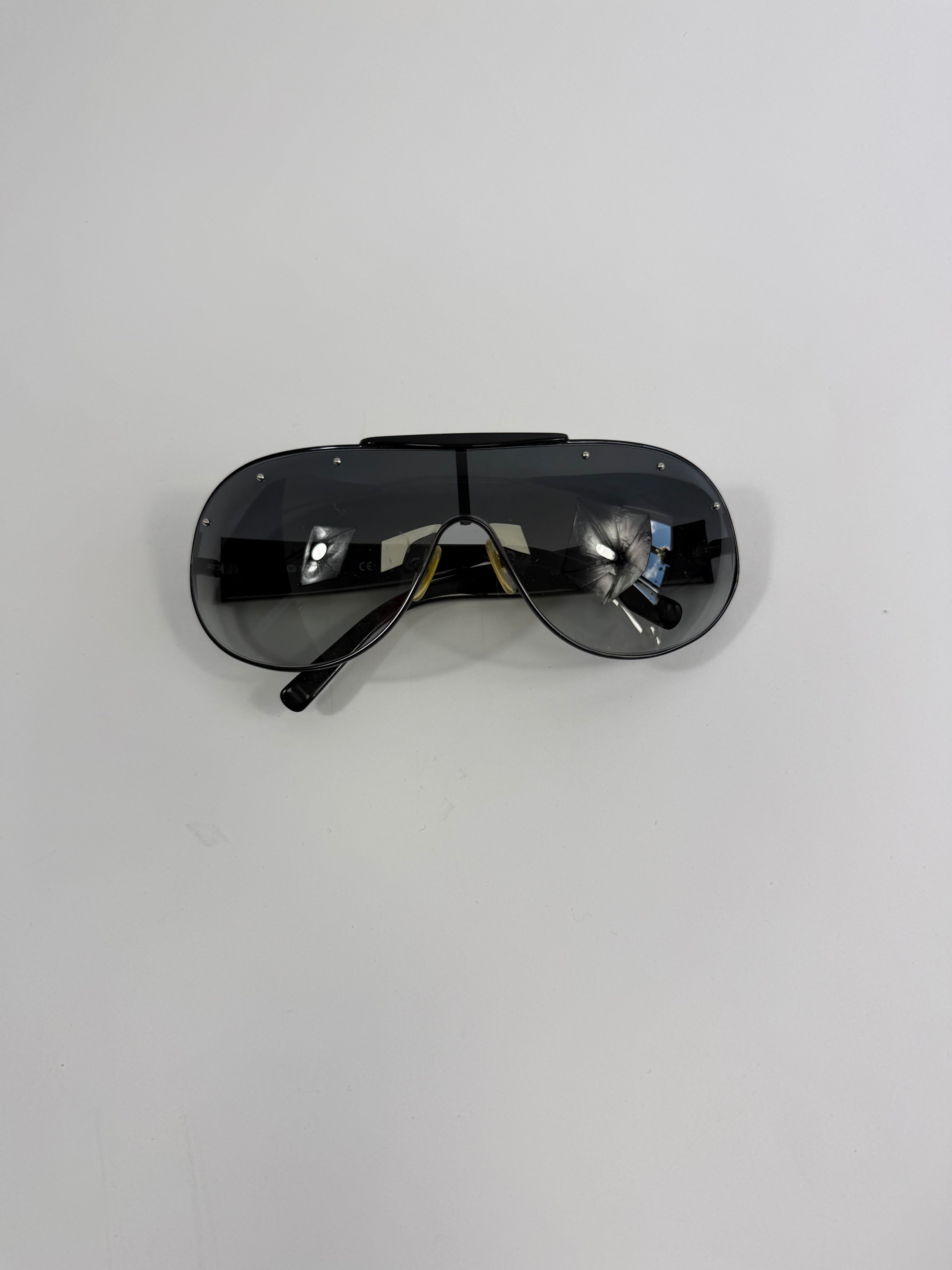 VINTAGE VOGUE SHIELD SUNGLASSES