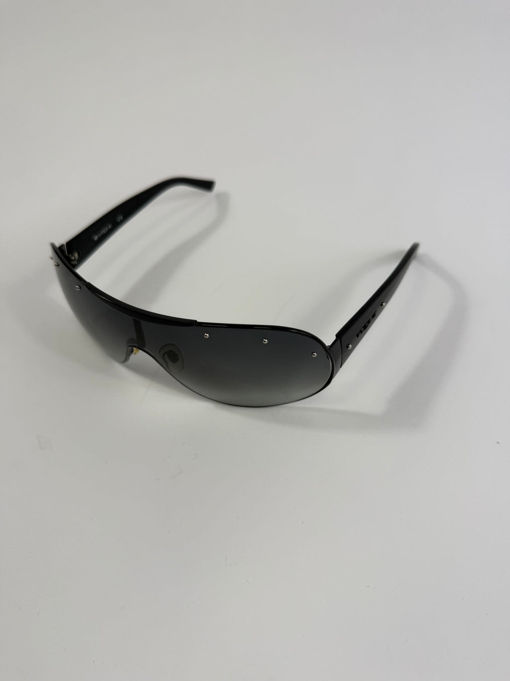 VINTAGE VOGUE SHIELD SUNGLASSES