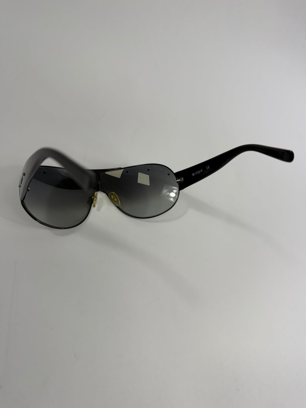 VINTAGE VOGUE SHIELD SUNGLASSES