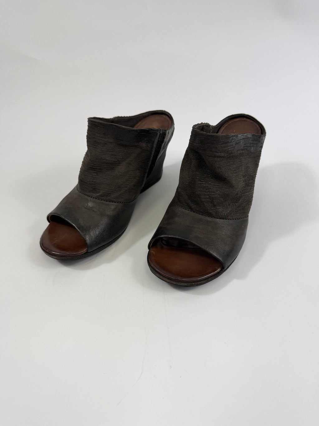 VINTAGE AS98 HEELS EU35