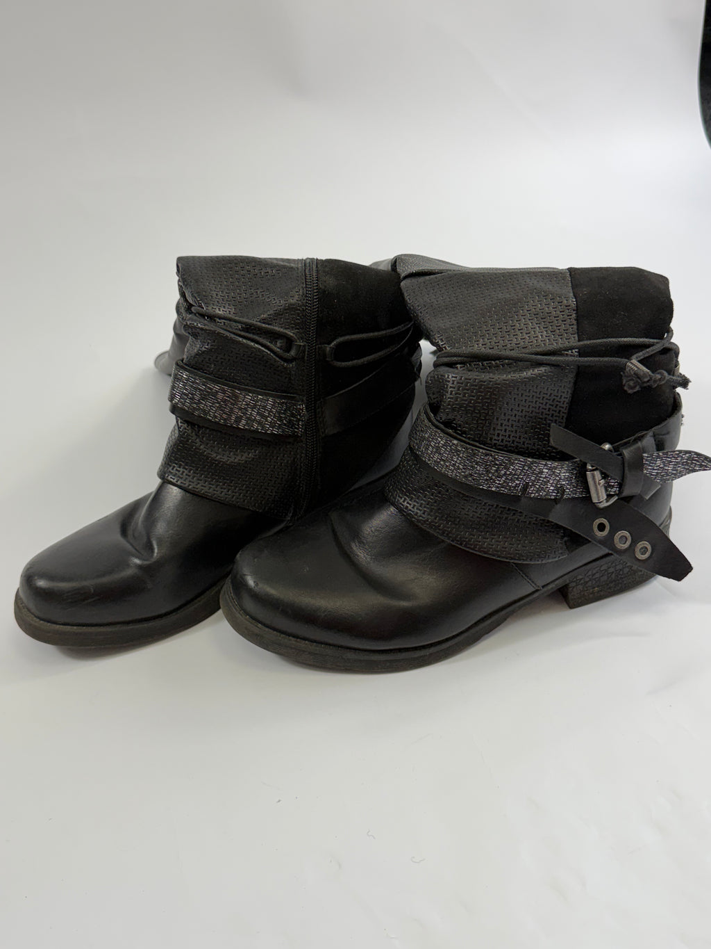 VINTAGE BOOTS EU40