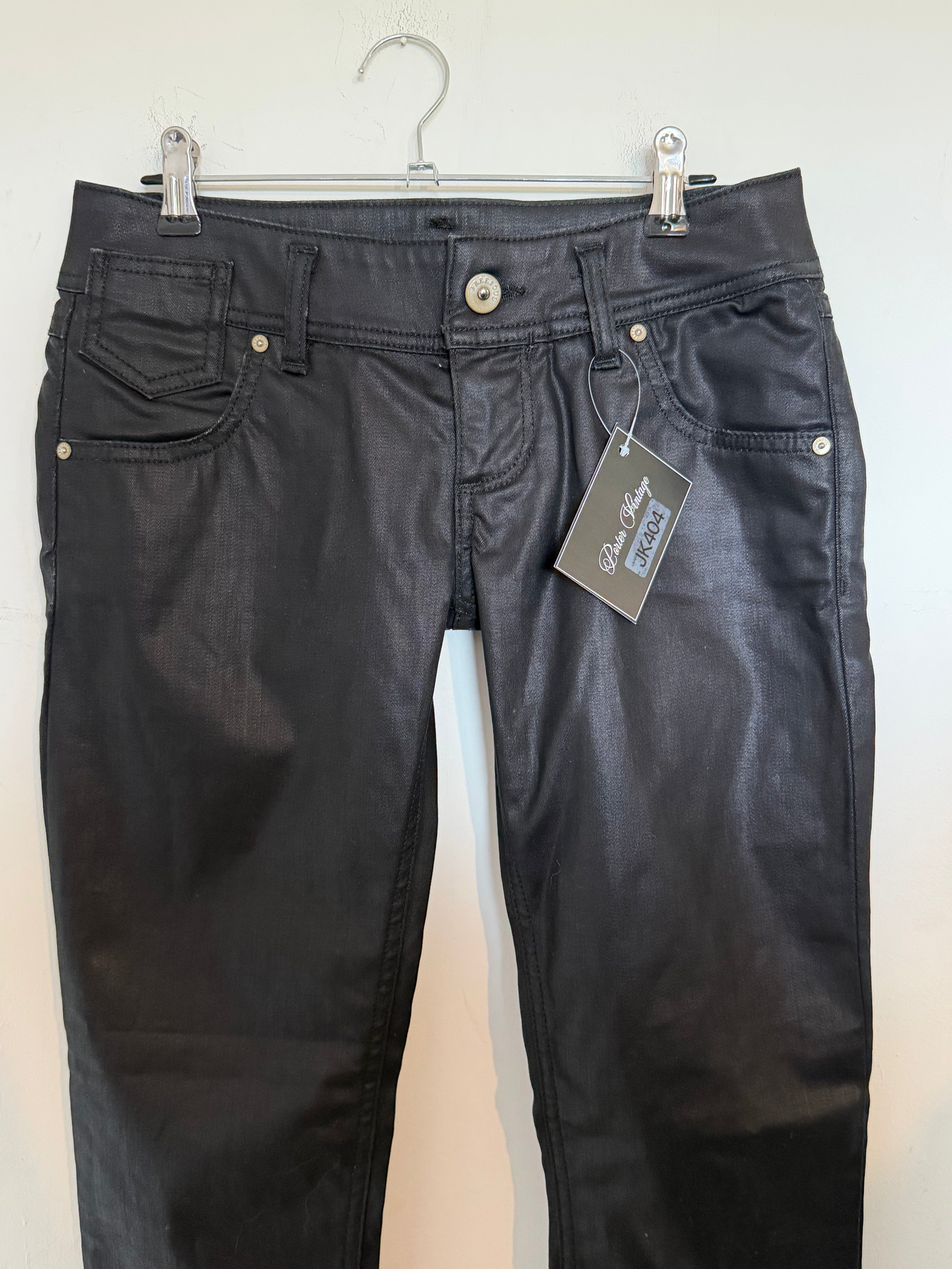 VINTAGE WAXED LOW RISE JEANS SIZE 27