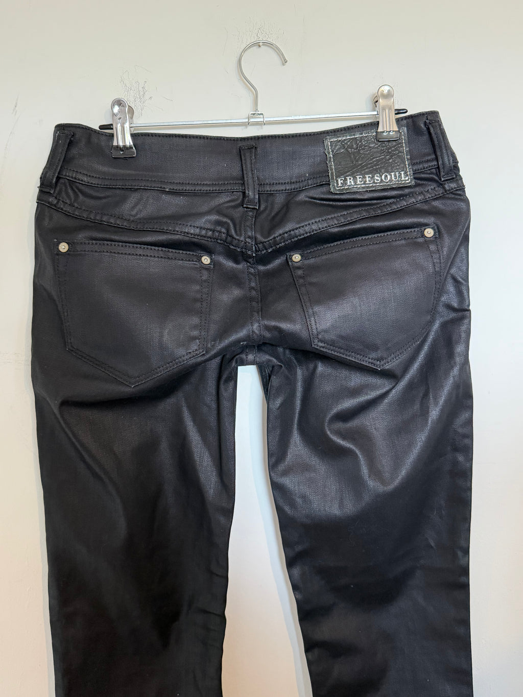 VINTAGE WAXED LOW RISE JEANS SIZE 27