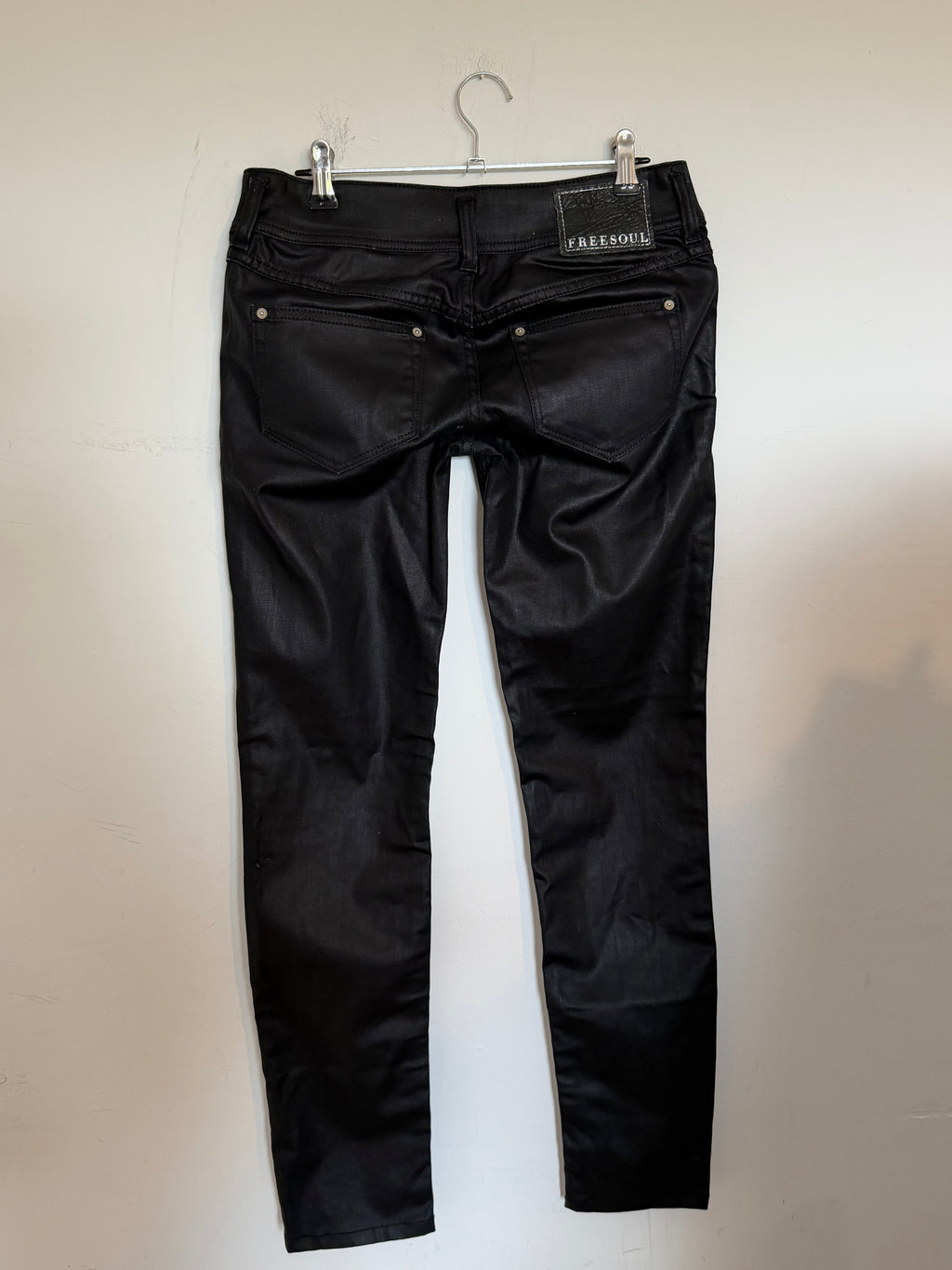 VINTAGE WAXED LOW RISE JEANS SIZE 27