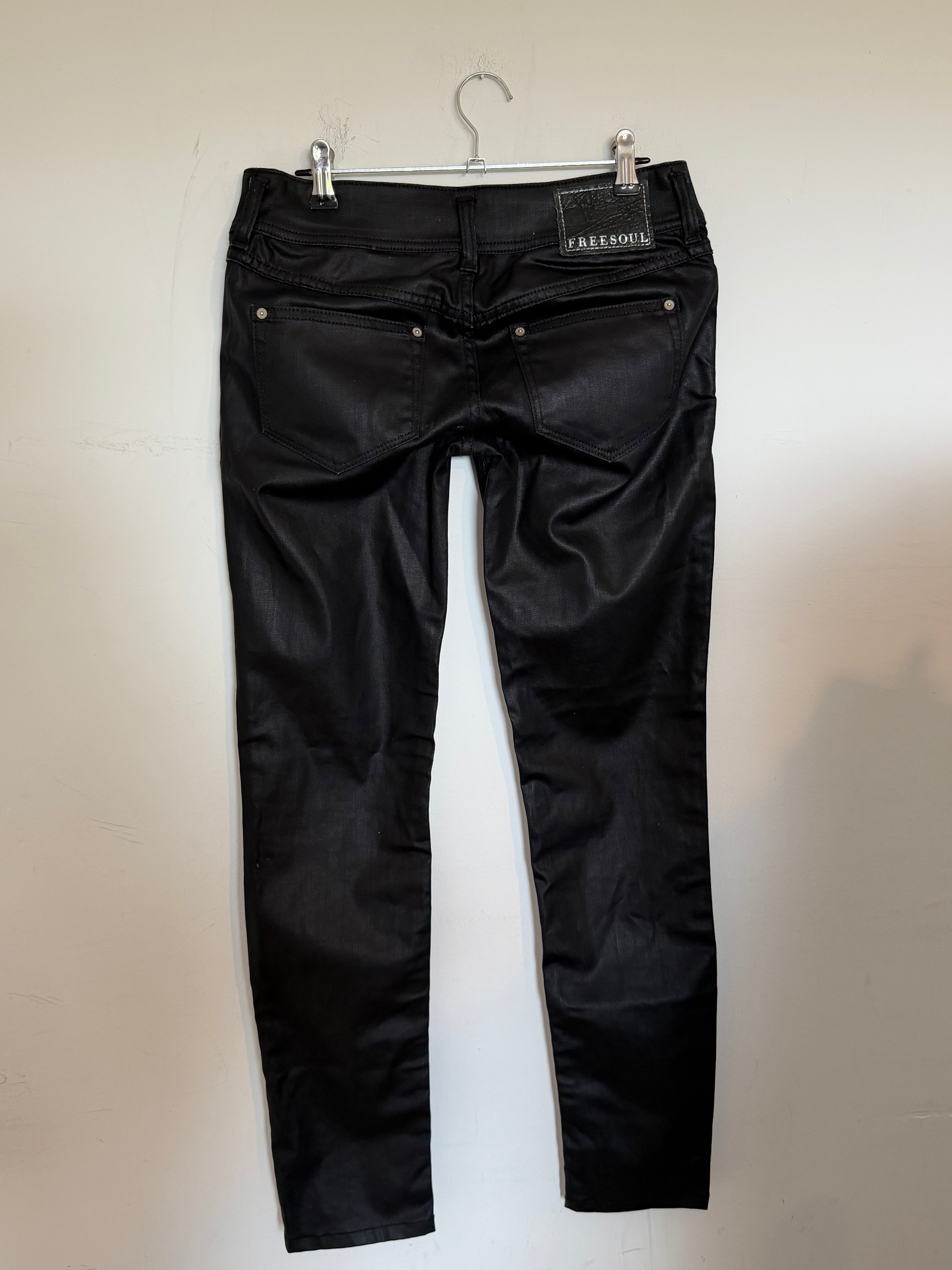 VINTAGE WAXED LOW RISE JEANS SIZE 27