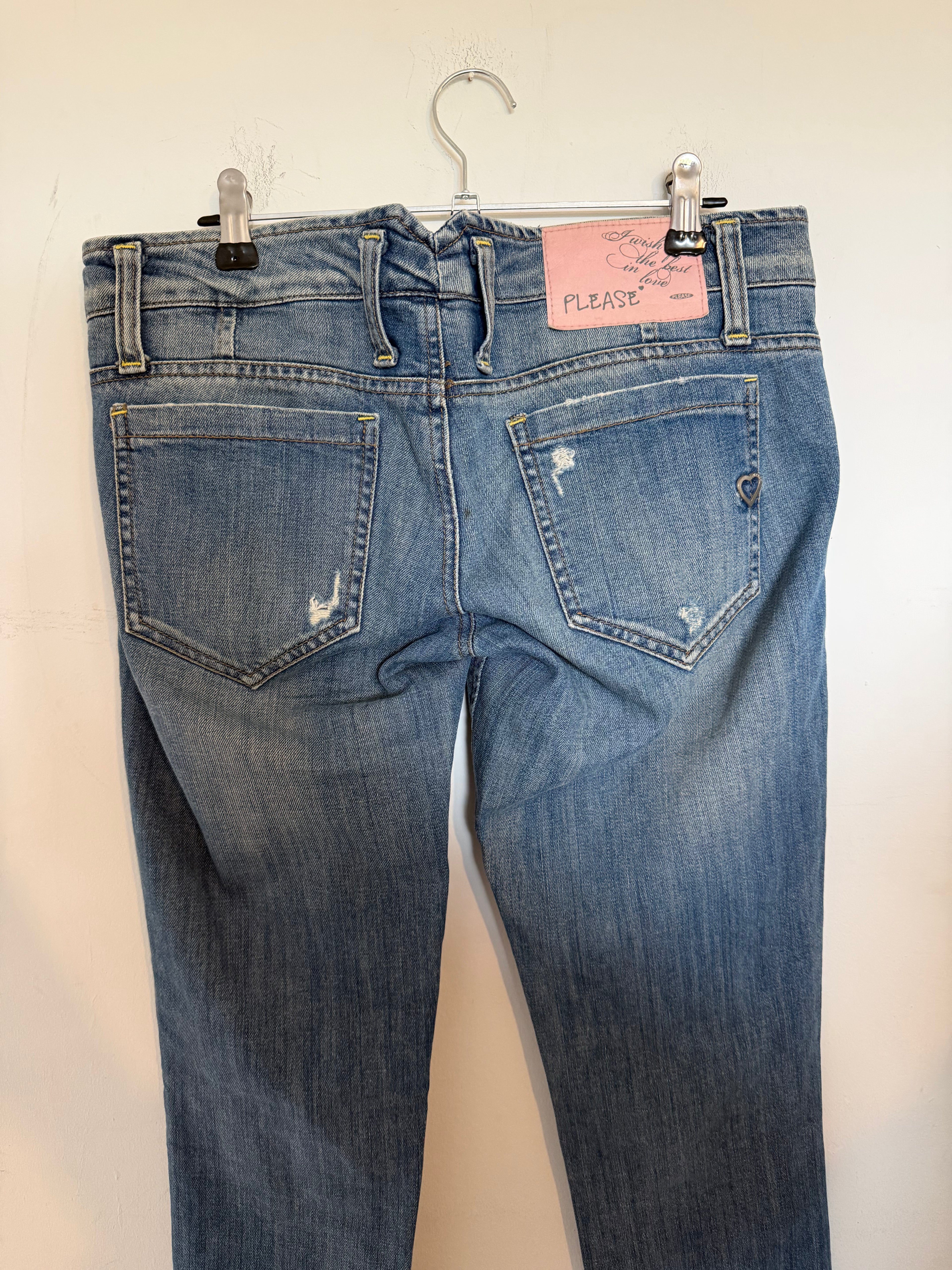VINTAGE LOW RISE JEANS SIZE 27