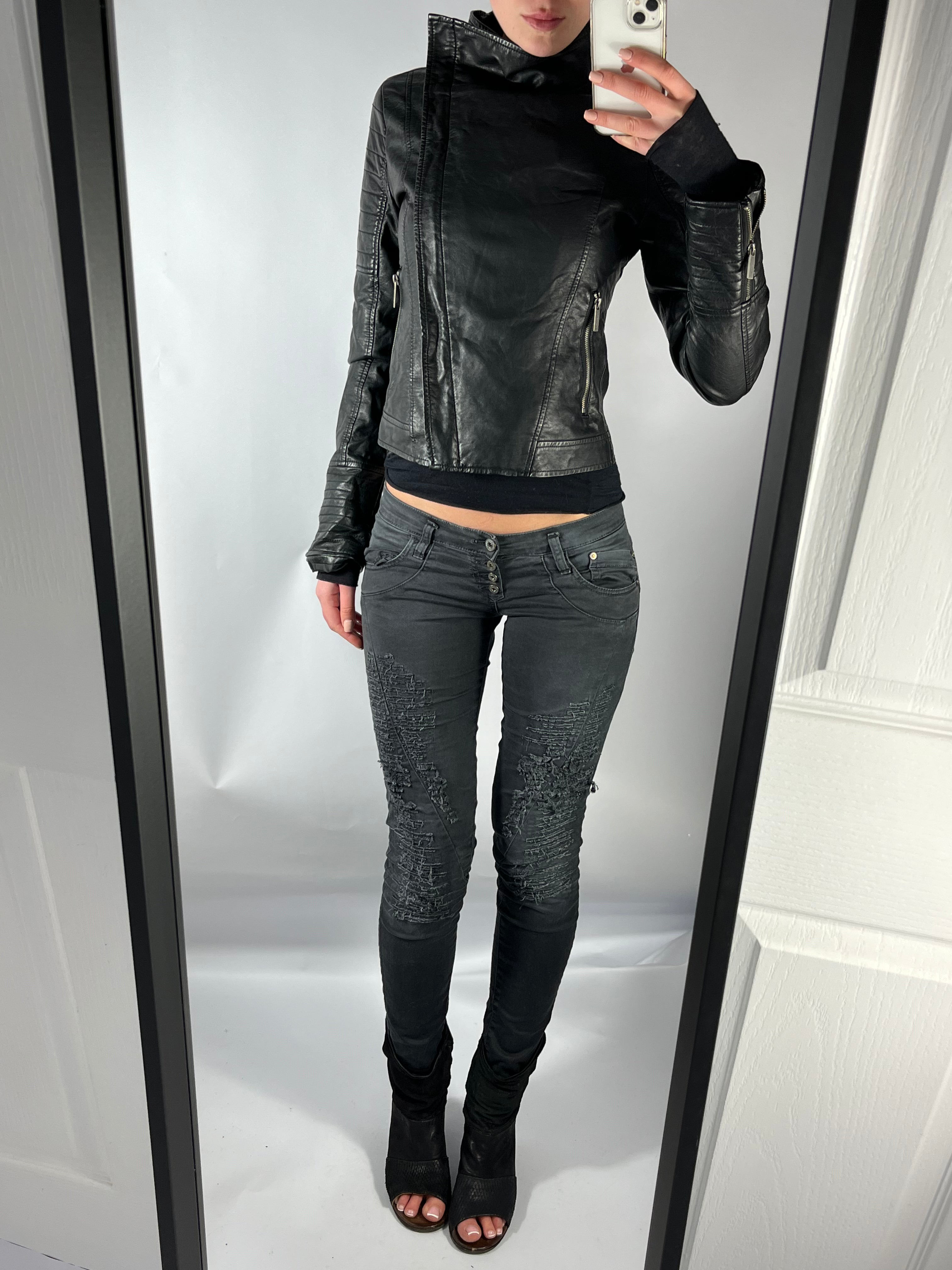 VINTAGE ASYMMETRIC LEATHER JACKET