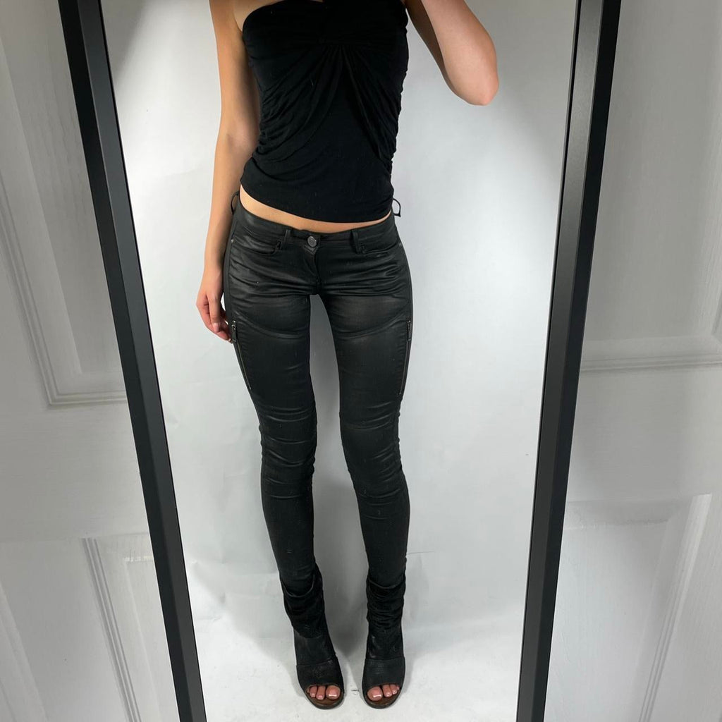 VINTAGE 2004 GUESS LOW RISE JEANS SIZE 27